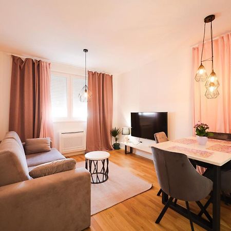 Cherry Apartment Ζαντάρ Εξωτερικό φωτογραφία